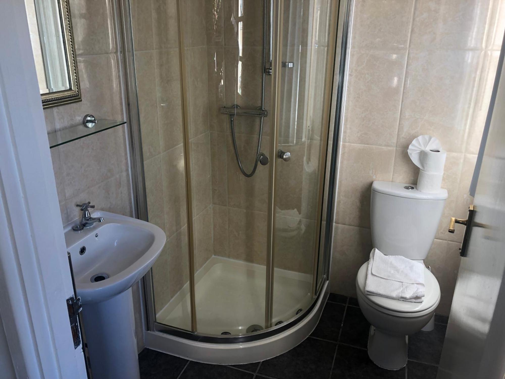 Southcote Guest house *